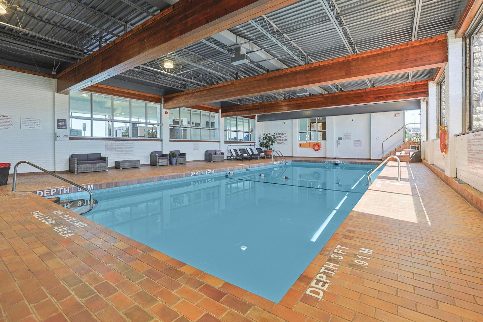 The Jordan Hotel Ramada By Wyndham Exterior photo