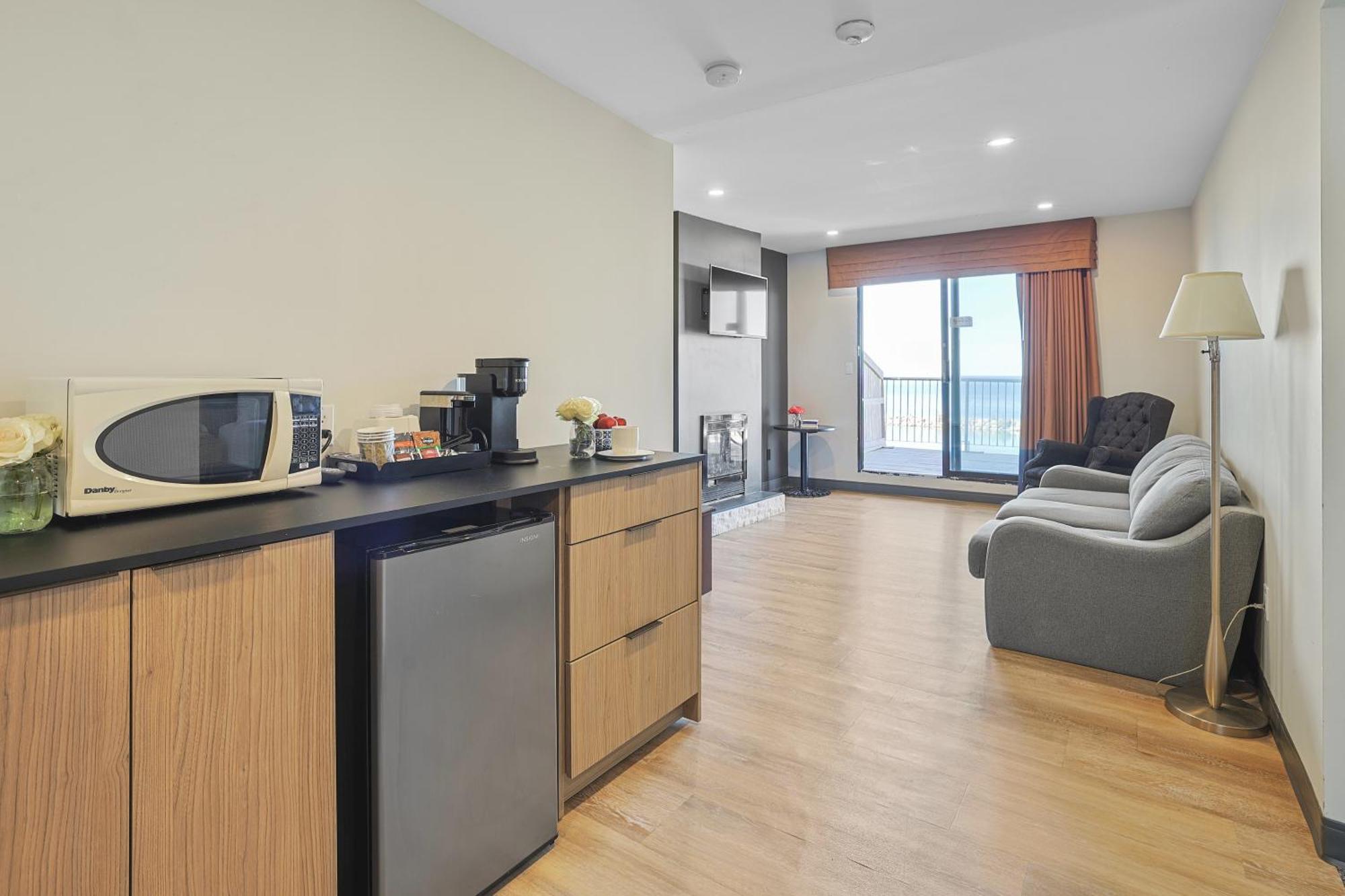 The Jordan Hotel Ramada By Wyndham Exterior photo